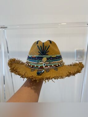 Khaza by Lu Salina’s Hat